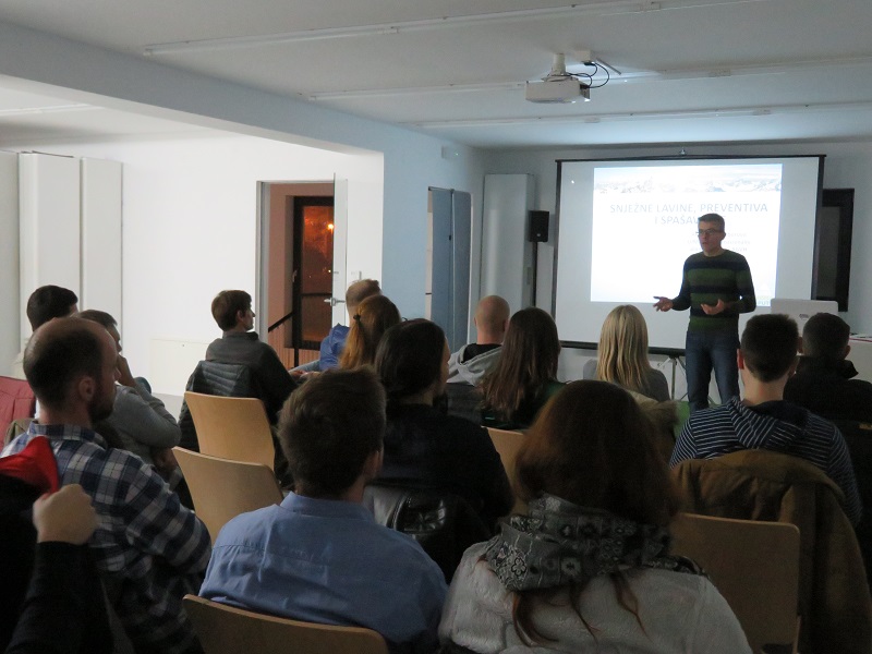 HUB Gacka 16 predavanje Lavine